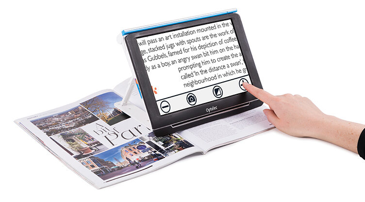 Optelec Compact 10 HD portable electronic magnifier